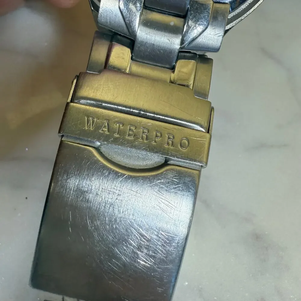 Guess Waterpro 100M/330FT Stainless Steel